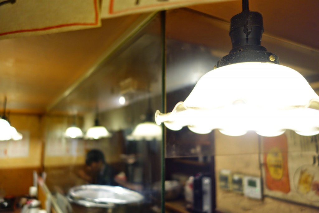 三宮のランチで鶏が食べたいならやえもんもオススメです