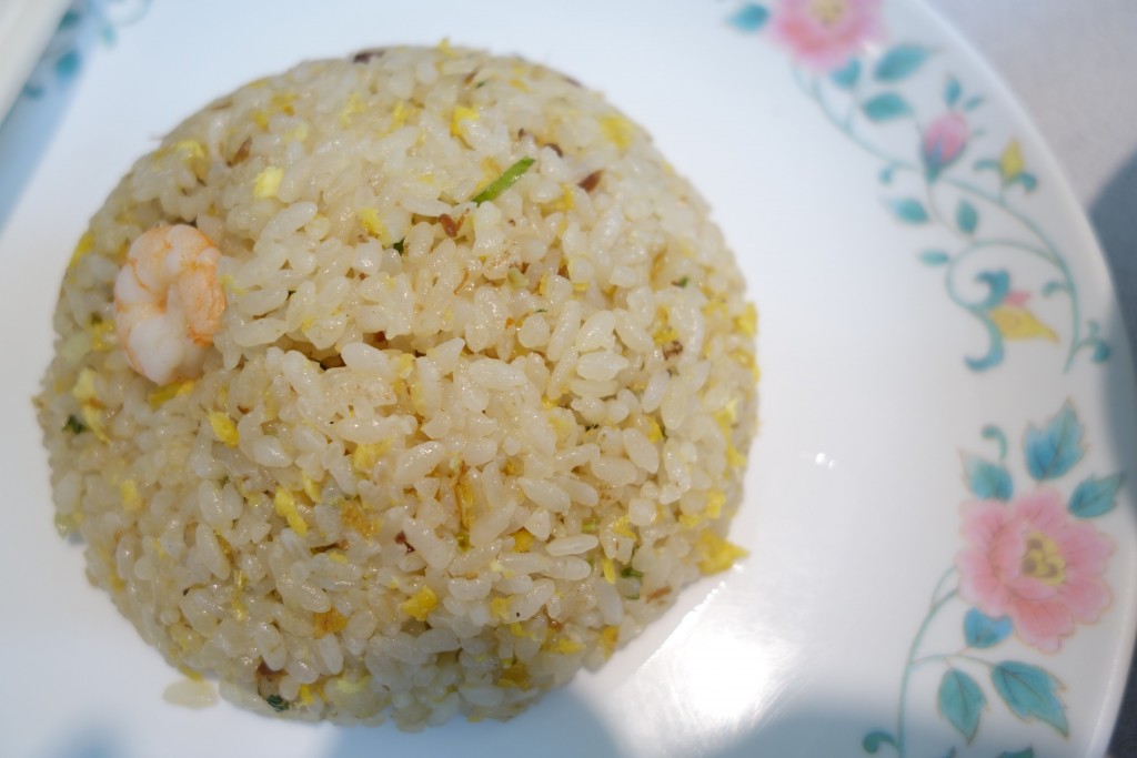 昔ながらの普通の中華料理が食べたいなら三宮センタープラザ地下の信誠飯店へ