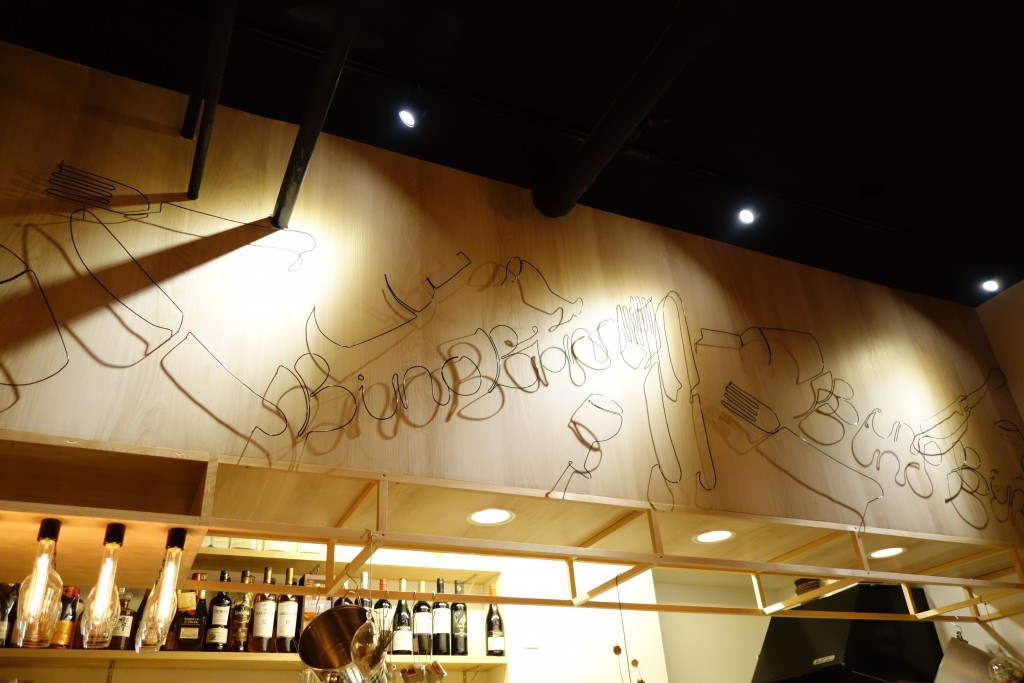 神戸三宮でフラッと軽くワイン飲みたい時にはBinoBino(ビノビノ)がおすすめ