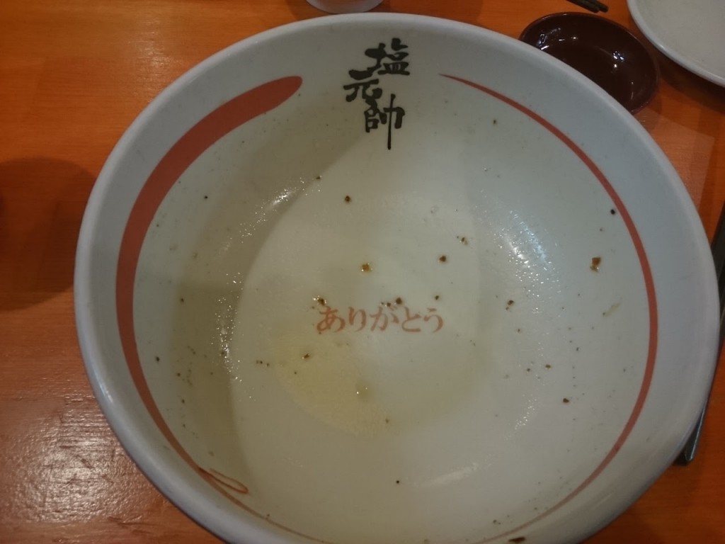 伊川谷の行列ができる塩ラーメン屋 塩元帥に行ってきたら・・・