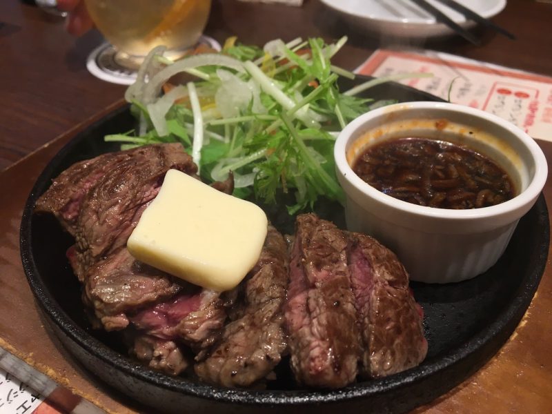 梅田のダンジョン内にある肉屋の肉バル TAJIMAYA Whityうめだ店のヘレステーキが美味しかった